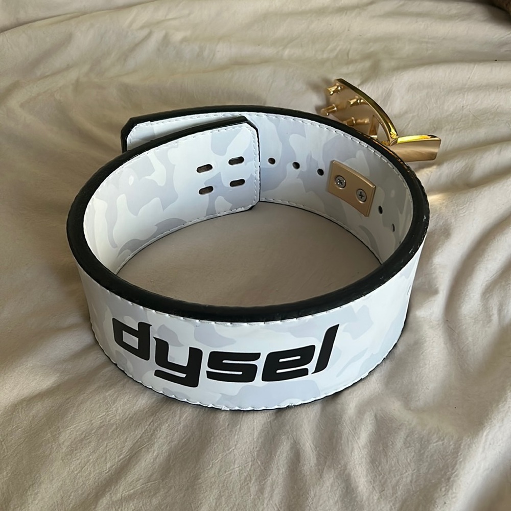 DYSEL lifting, Lever belt